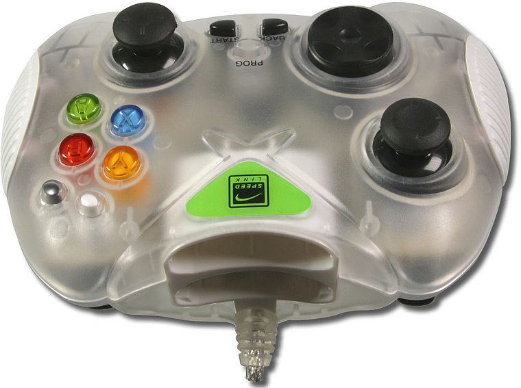 Nahaufnahme eines transparenten kabelgebundenen Gamecontrollers mit vier farbigen Tasten, zwei Joysticks und Start-/Back-Tasten