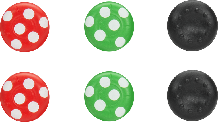 Spielsteine in Rot mit weißen Punkten, Grün mit weißen Punkten und Schwarz mit erhabenen Punkten, jeweils zwei pro Farbe, als Zubehör für Brettspiele