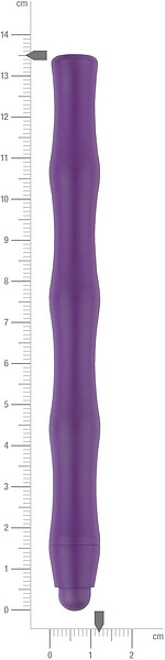 Lila Dildo aus Silikon mit wellenförmigem Schaft, ca. 14 cm lang, neben einem Lineal zur Größenansicht