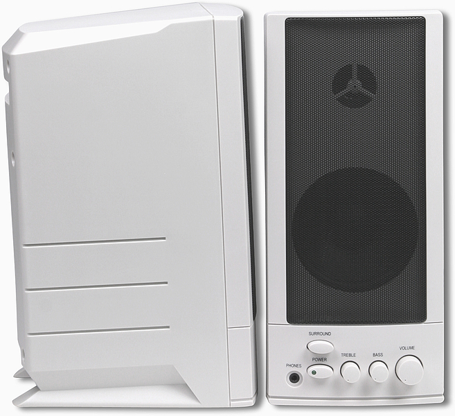 Zwei weiße Lautsprecher, einer mit Lautstärkeregler, Bass- und Höhenregler sowie Kopfhöreranschluss, ideal für Computer oder Heim-Audio