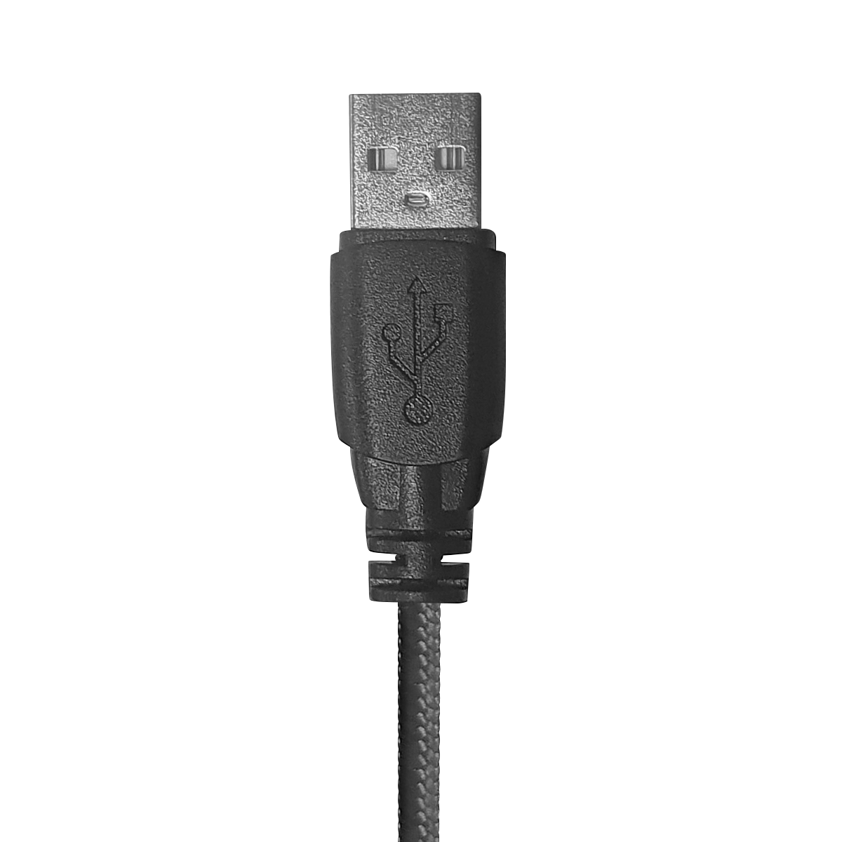 Nahaufnahme eines USB-A Kabels mit schwarzem Stecker und isoliertem Hintergrund