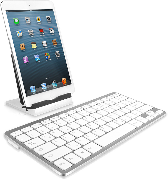 Weißes Tablet auf Ständer mit weißer Tastatur für effizientes Arbeiten am Schreibtisch