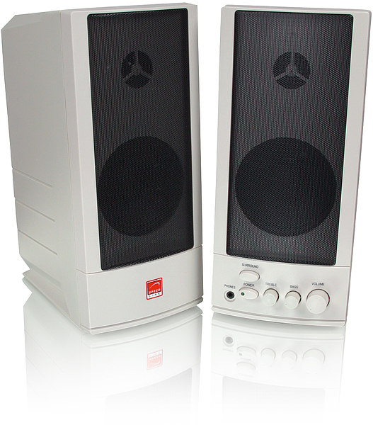 Zwei weiße Edifier Lautsprecher mit schwarzen Lautsprechergittern, einer mit Bedienknöpfen und Kopfhöreranschluss