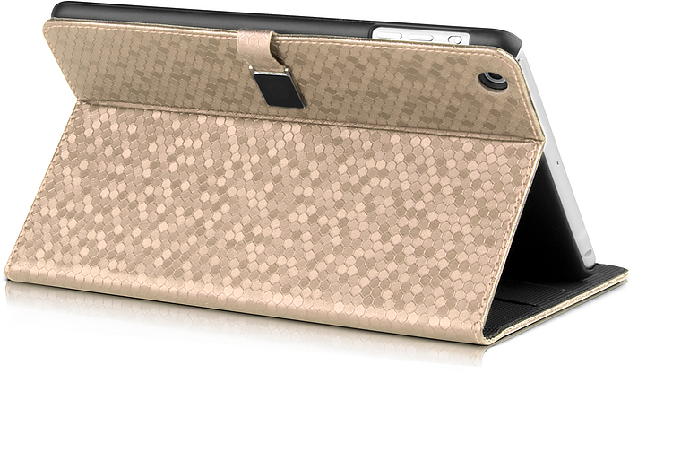 Beige Tablet-Hülle mit Wabenmuster und Standfunktion, Rückansicht mit sichtbarer Kameralinse