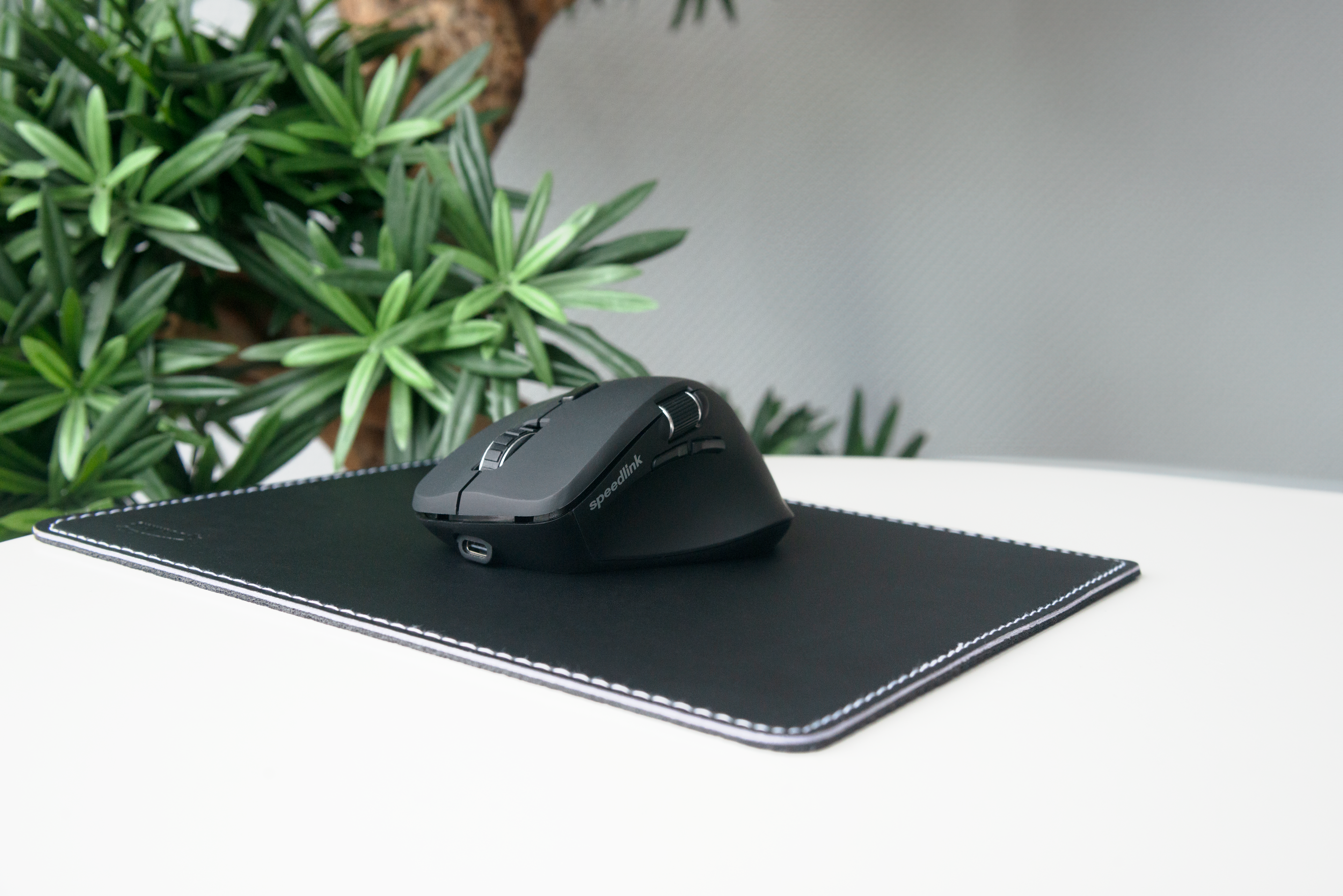 LIBERA wiederaufladbare Maus, NOTARY Soft Touch Mauspad