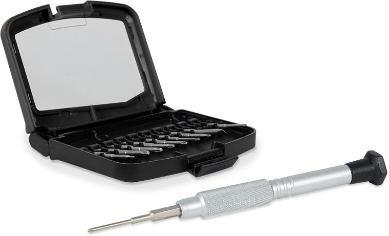 Metallischer Präzisions-Schraubendreher mit mehreren Bits in einem geöffneten schwarzen Etui