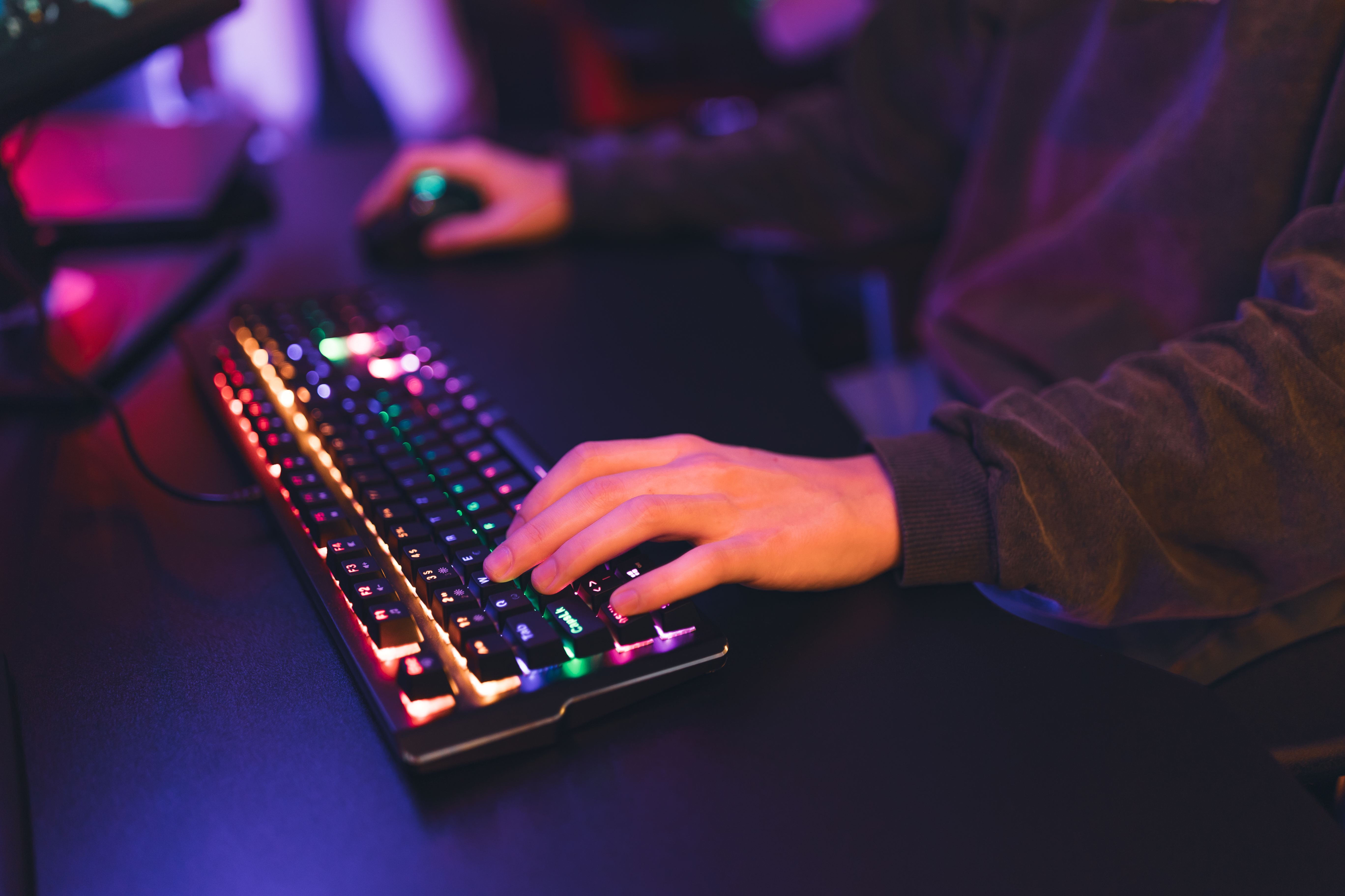 VELA LED Mechanische Gaming Tastatur, schwarz