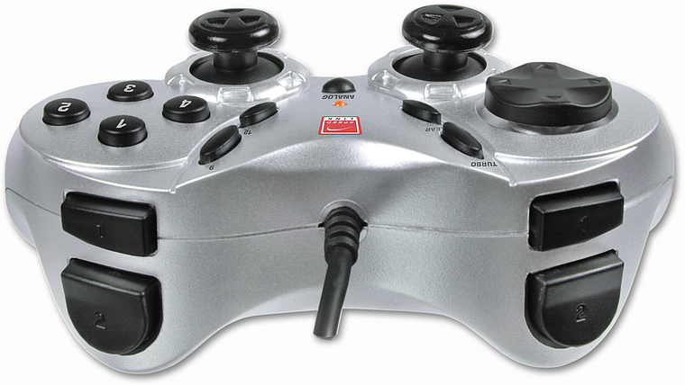 Silberner Gamecontroller mit Kabelanschluss, mehreren Bedientasten, Steuerkreuz und zwei Analogsticks, geeignet für Computerspiele
