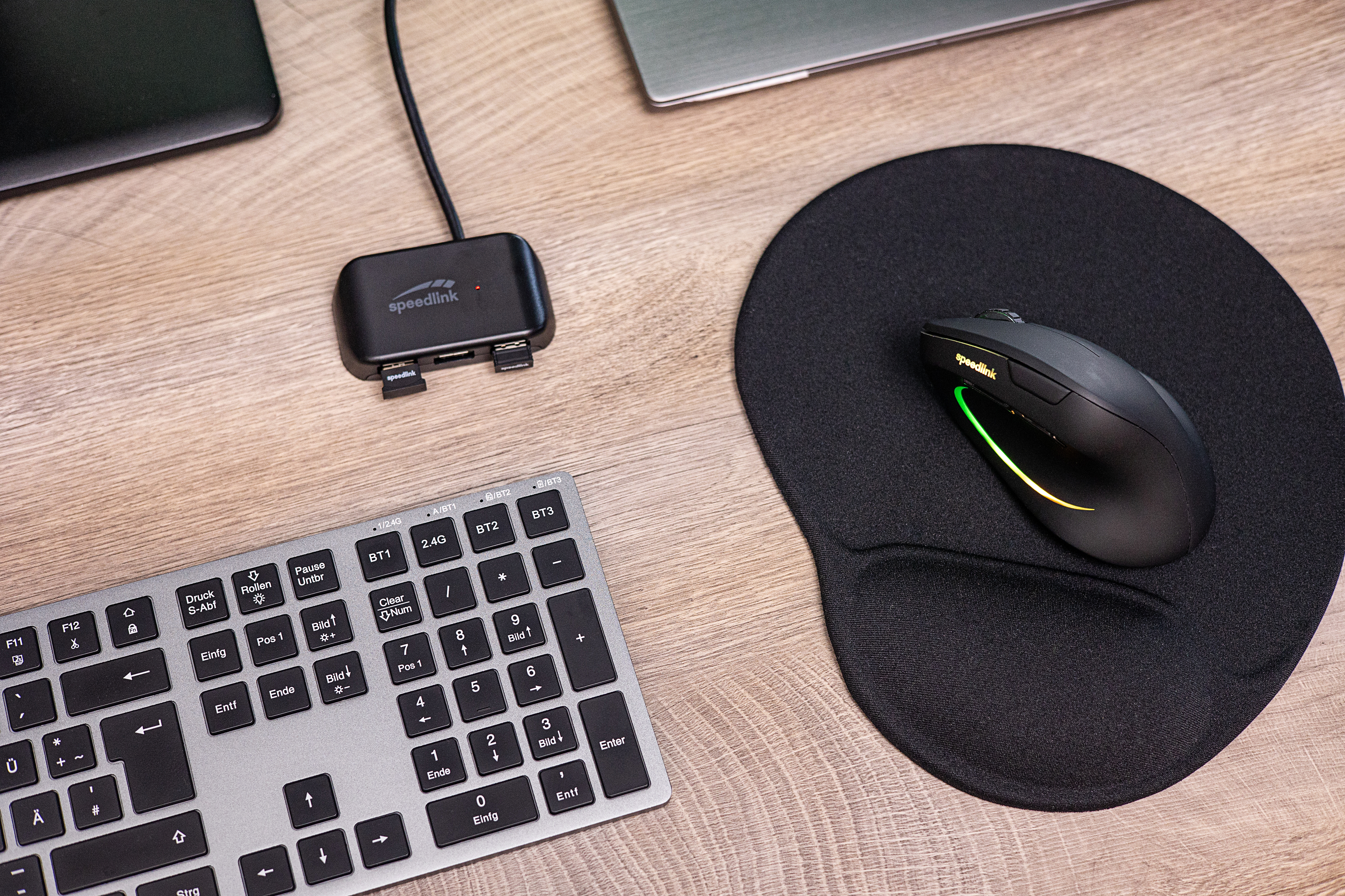 LEVIA RGB Rechargeable Metal Office Scissor Keyboard - Wireless, Bluetooth, grey - DE Layout
